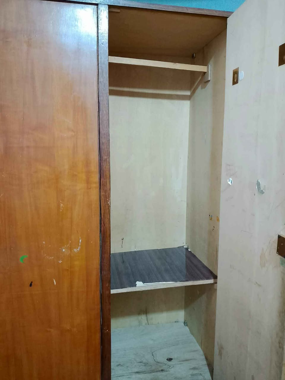 ‎كنتور للبيع 3 خانات نجارة سعره 300 وبيه مجال حله ورديه خارج‎ Singapore


**إذا كنت صاحب هذا الإعلان وتريد حذفه لأي سبب، رجاءا أرسل رسالة إلى الدعم الفني**