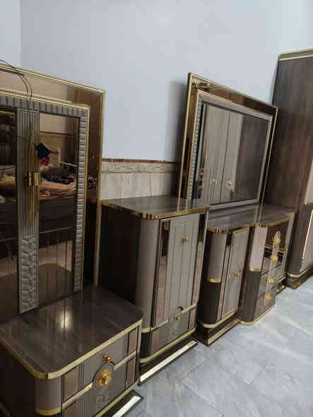 غرفه تركي نظيفه جدا للبيع للاستفسار الاتصال ***********
