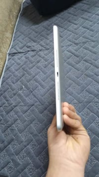 آيباد 9 • ٦٤ جيجا • بطارية ١٠٠٪