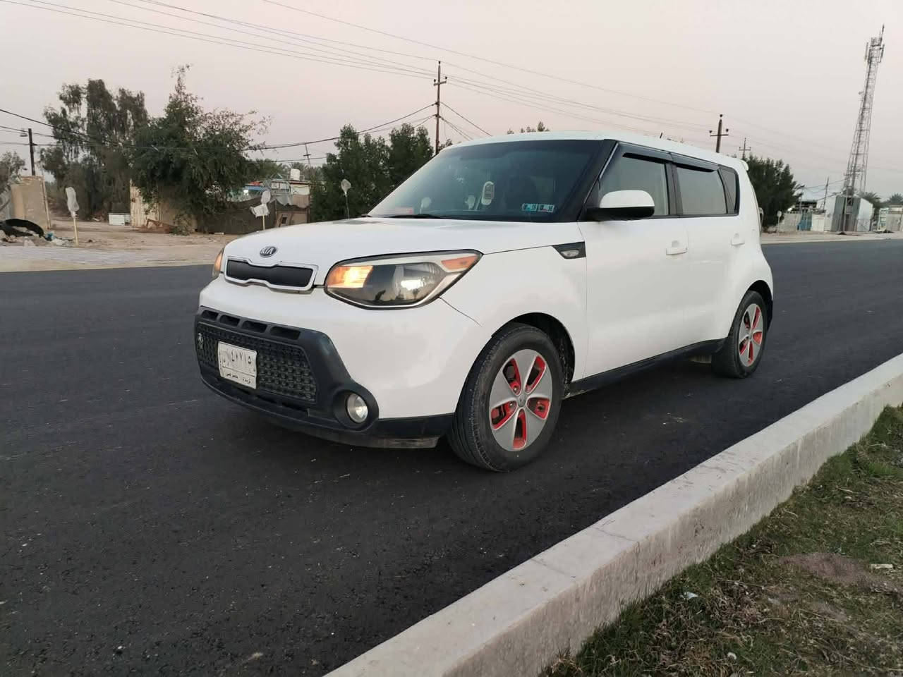 السلام عليكم كيا صول موديل 2014 مكينه1600كفاله گير كفاله السياره كلها كفاله فقط بيها جاملغ وبنيد رقم كربلاء باسمي سياره جديده بمعنى الكلمه بيع سريع سعرها جدا مناسب مكانها كربلاء المقدسه ***********
