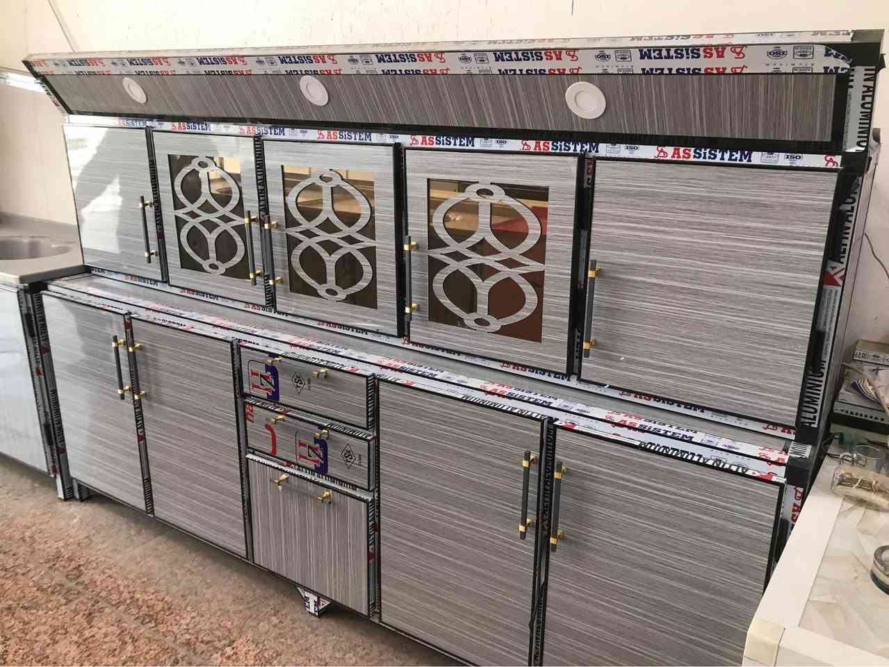 كاونتر مترين ونص تزكام ب٤٠٠ واذ وياه سنك متر وربع مرمر ب٦٠٠ لون حسب الطلب شغل درجه اولى نقش cnc بليت ثقيل ونرماده حفر وتاج وكلوبات وجوكر مخفي ويده شيش العنوان ناصريه شارع الاخلاص *********** ناصرية, ذي قار
