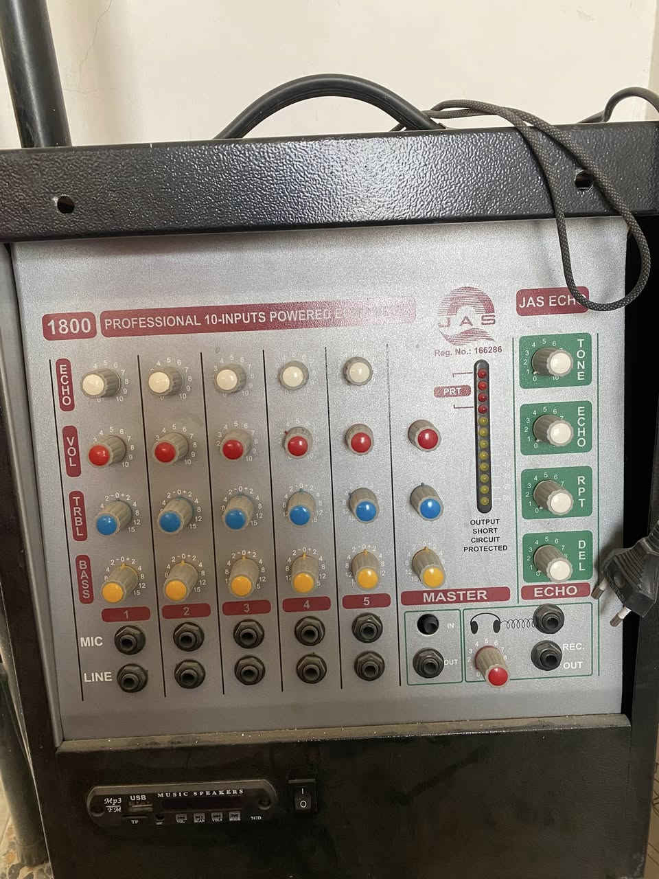 للبيع جهاز صوت إيراني Jas echo 1800
نظافه ٩٠٪؜ شغال وكلشي مابي 
السعر ٢٧٥ ألف


**إذا كنت صاحب هذا الإعلان وتريد حذفه لأي سبب، رجاءا أرسل رسالة إلى الدعم الفني**