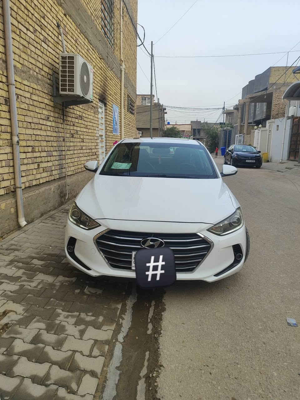 السلام عليكم
النترا 2017 رقم اربيل دولي
💯 هزه جديده سنويه لل2030
‏🇰🇼خليجي
🚗 فول مواصفات
عداد 100الف وقابل للزياده حقيق
ي شرط الجرس
⚙️ مكينة 2000 دوش
🔁 كير أوتوماتيك (AT)
🌤️ فتحة سقف سلايد
🎮 تحكم ستيرن
📹 كاميرا خلفية
❄️ تبريد قطعتين
🎵   بلوتوث
💡 لد نهاري أمامي
🛞 ويل كب كروم
🪞 مرايا جانبية كهرباء + إشارات + شفط
🛣️ أنظمة قيادة (اقتصادي / نورمل / رياضي)
مكفولة ماعدا بارد سونار موجود
مكان السيارة النجف
***********
