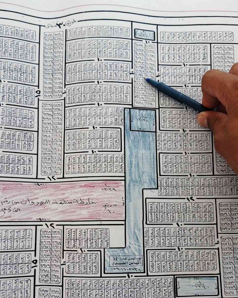 السلام عليكم ورحمه الله وبركاته 
للبيع قطعة ارض 200 متر طابو ملك صرف في النهروان مفروزة وجاهزة وقريبه من البناء رقم العقار 11099
السعر 15 ونص مليون مع التحويل وكافة الرسوم
***********
