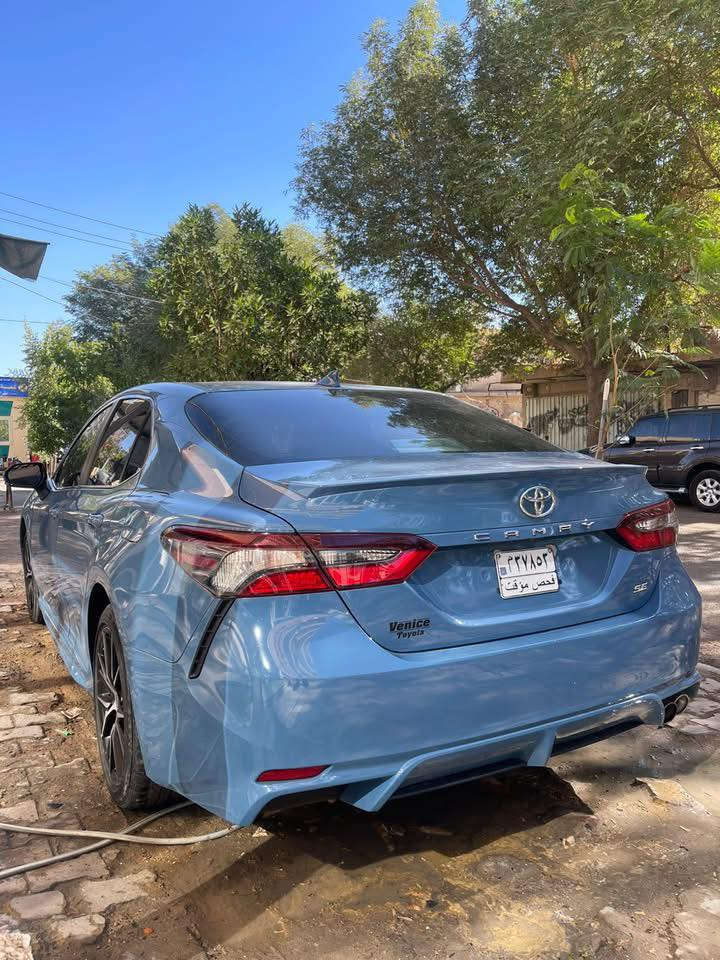 السلام عليكم
تيوتا كامري 2023 SE. وارد امريكي 

 بدون رقم تترقم جميع المحافضات في يوم واحد 

سياره موصفات ال SE معروفه 

سياره حادثه صبغ بنيد فقط 

ماشيه32 الف مايل

مكان السياره كربلاء 

السعر 183ورقه

غير متواجد ع فيس 

واتساب فقط او اتصل 

***********
