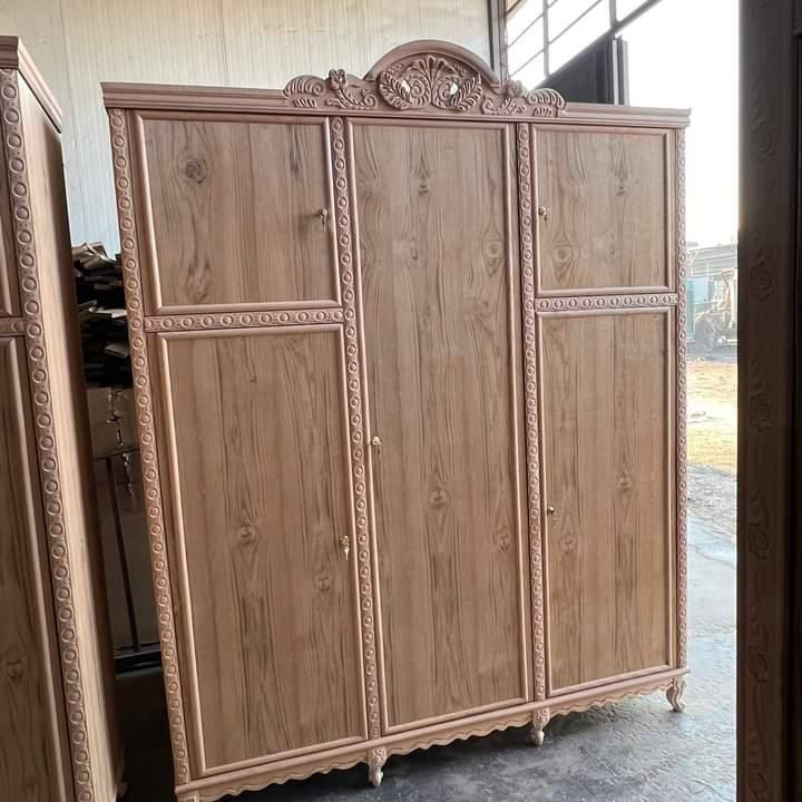 معمل نجارة بركة الرحمن بادارة ابو ضحى النجار ناحية الوجيهيه شارع الاطباء رقم الهاتف ***********
