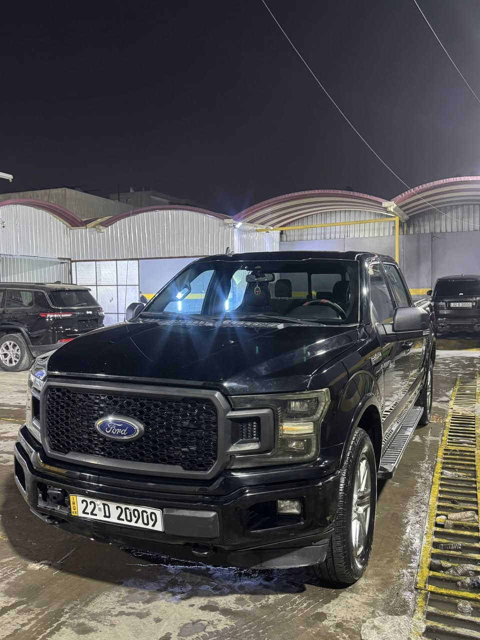 السلام عليكم ….
فورد F150 XLT
2019 لون اسود
فول مواصفات
بانوراما 
تشغيل عن بعد
فور ويل
شاشة
كامرة خلفية 2
حساسات خلفية
رادار امامي
تحكمات ستيرن
كشنات الامامي كهرباء
تدفئة بالكشنات
لايتات زنون
محرك 3500 تون تيربو

السيارة ضربتهة جاملغ وبنيد بنيد مبدل نفس اللون وجاملغ مصبوغ بدون شاصي بدون ايرباك صور الضربة موجودة
ماشية السيارة 40 الف كيلو متر 

مكاني بغداد / زيونة
رقم ***********
