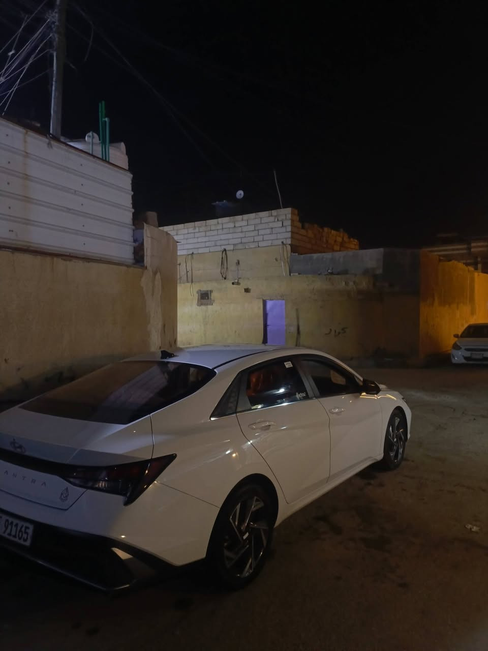 السلام عليكم سياره النترا للبيع  تجميع وراد خليجي صيني موديل2024 كفاله عامه فول مواصفات سياره جديد بعده بل جيس مال شركه (داخل احمر كامل مميز حته ستيرن احمر) مكان بصره  سعر 145 للتصال تواصل (***********)
