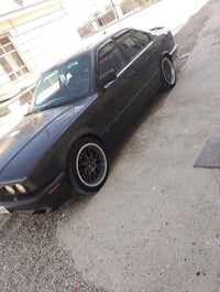 للبيع بي ام دبليو موديل 93 رقم نينوى انكليزي السياره حجم 530 محرك 8 مس...