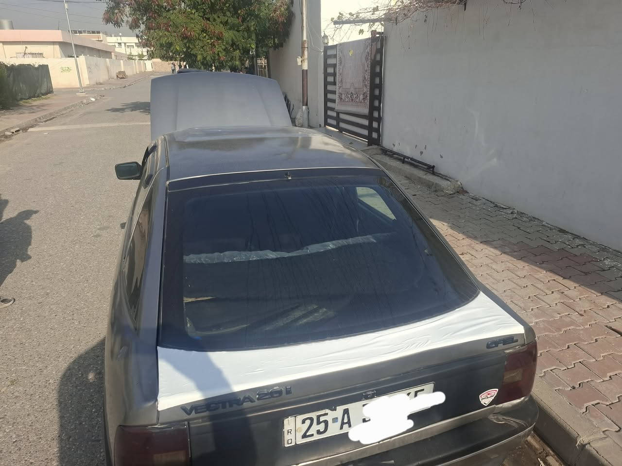 سلام عليكم للبيع اوبل فكترا موديل 1989كير محرك بشرط لا صرف لا بخار حجم 20 صبغ جماليه بدون ضرر كير عادي شاشه ايباد تايرات تخم جديد باتري جديد صدر جديد رقم كركوك مشروع وطني رقم دولي دفتر بانزين سعر 34 وبي مجال بصيط رقم الهاتف ***********
