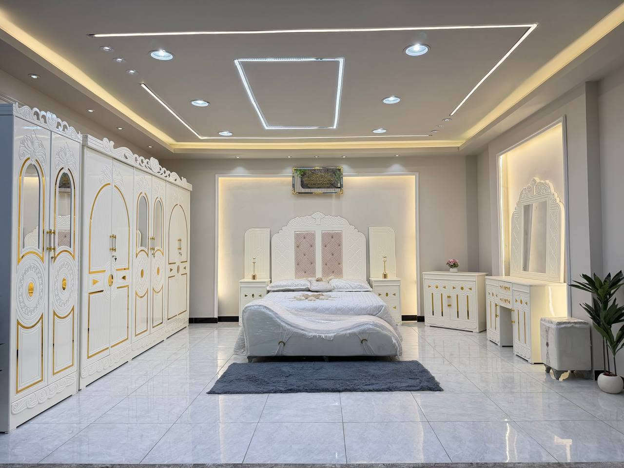مليون و100 ألف😍
المراسلة واتساب ***********

غرف نجاره عراقيه 💯💯

تتكون من 8  قطع 

عرض الكنتور 3 و20سم

ارتفاع الكنتور 2 و40سم

السرير بلوك ٦ ارجل

طول السرير 200 سم 

عرض السرير 160 سم 

الضهر  جرجوبة ضب براغي

 

الشازلون 50 الف
