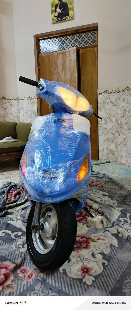 اعادة نشر بسبب الوعود الكاذبه 
فراشه نثيه للبيع مبدل بيها فقط بوشه وبستم ولفات 
مكينه ناعمه 
نكره سلف وهندر 
450وبيها مجال حك جيه فقط 
شراي  رمش واني خابرك عندي سيح
***********
