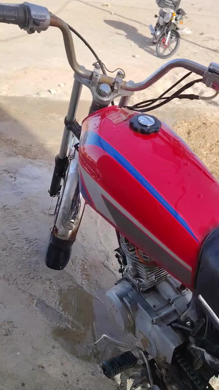 سلام عليكم شباب دراجه اربعه كير للبيع كلك موديل ١٦ اوراق ضايعه اذا لكيتهن اجيبهن الك شاصي ومحرك مكفول يرادله ترتيب سعره 400 وبيه مجال عنوان سماوه ***********
