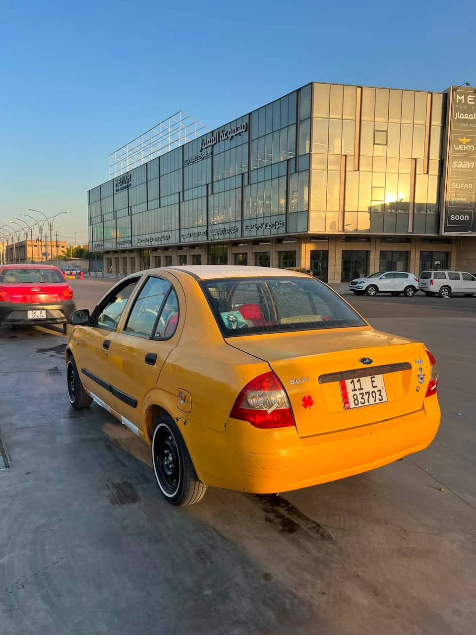 طيبه ١٣ 
سياره كير مكينه خير من الله تبريد 
سياره متعوب عليه 
ترهم بيع ترهم مرواس حسب قناعه
***********
