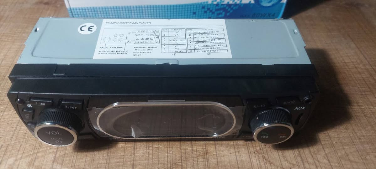 مسجل سيارة ام بي ثري 
بيه منفذ USB 
بيه مدخ بطاقة SD 
بيه aux
بيه بلوتوث 
بيه مكالمات 
بيه راديو fm 
بيه منفذ شحن تلفون
بيه رمونت 
شيخلولك بيه بعد ما ادري المهم سعره ١٥ الف


**إذا كنت صاحب هذا الإعلان وتريد حذفه لأي سبب، رجاءا أرسل رسالة إلى الدعم الفني**