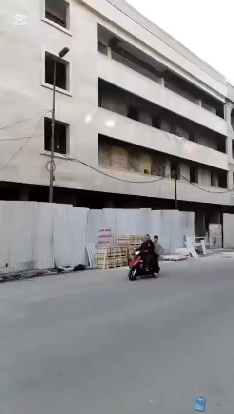 السلام عليكم
دار قديم للبيع المساحه 64م
الواجهه ٤.٥ السعر المتر3000000
قفل بسيط الاعظميه شارع عشرين مقابل مثلجات المائده ثاني بيت في الفرع يطلع على على فرعين للإستفسار موبايل ***********
مكلف بالنشر
