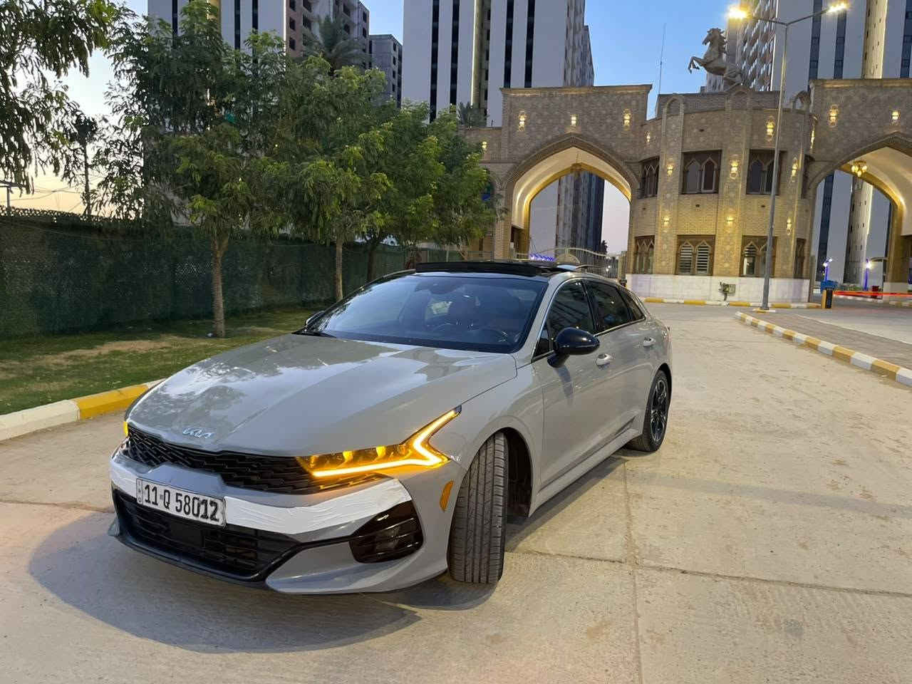 السلام عليكم
 K5 GT Laen
موديل 2023
ماشيه 59
1/1 فول مواصفات
بانورامه 
بصمه 
رادرات 
سايد بريك كهرباء 
تحكمات ستيرن 
شاشه كامره 
حساسات 
اشاره ترحيب 
كشنات كهرباء 
كشنات مختمه GT
محرك 1600 تيربو 
حادث امريكا ناشر الصور بنيد تبديل جاملغ الايسر تبديل 
الجاملغ الايمن الخلفي صبغ فقط 
مكينه كير تبريد صدر تخمً تاير 
السياره جديده 
مكاني بغداد الدوره 
السعر    145 بيه مجال 
رقم الهاتف  ***********
