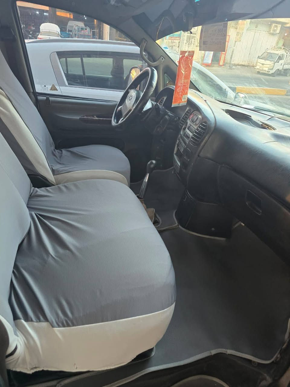 السلام عليكم ستاركس 2007 مسكر كير عادي مكفولة من الضربه والصبغ ماعدا حزام رقم بصره السعر 80ورقه وبيه مجال للاتصال***********
