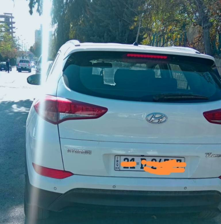 هونداي توسان 2018 خليجي واول منفیس باسمی، گرو ومکین مکفولە، 
ماشية ۷٦ الف كيلو ( ۲ قطعە بیها )
محرك 2000
شرکە سعد
(  فقط بيها صبغ بالجاملغ الخلفي و بابل سندوق )

رقم سلیمانیە / بأسمي
مكانها سلیمانیە / شارع گویژ  یم فندق تاتانیک  ن 
سعر:  165$
رقم صاحب السيارة 
***********
