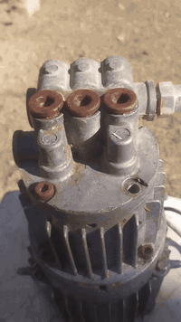 هذه الفاره ماعليه أسم  وموجوده ضاغطه لها


**إذا كنت صاحب هذا الإعلان وتريد حذفه لأي سبب، رجاءا أرسل رسالة إلى الدعم الفني**