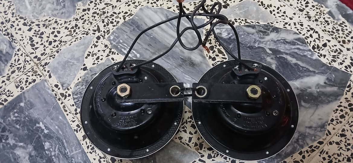 جنح ابو الكنر مطرز اقراص مختمه٢ب٥ شبابيك نيكل دكه ونعومه فول لبالك مال مزامط رايدهن٢٠٠ مكاني كاظميه ***********
