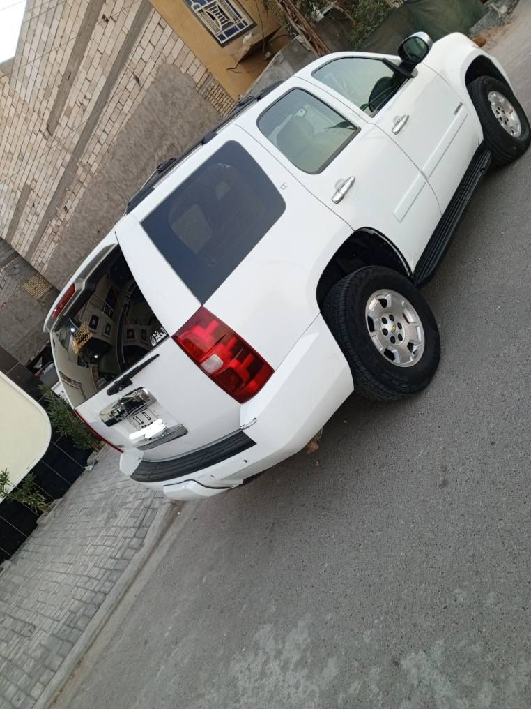 تاهو للبيع موديل 2008تحولي ثاني يوم مكفوله من الضربه والصبق فقط 2رباع بل بيبان والباقي كفاله مكينه +كير+حداديه+تبريد+تخم تاير كله مكفول عنوان بصره سعر 180بيه مجال شراي يتصل *********** البصرة, العراق
