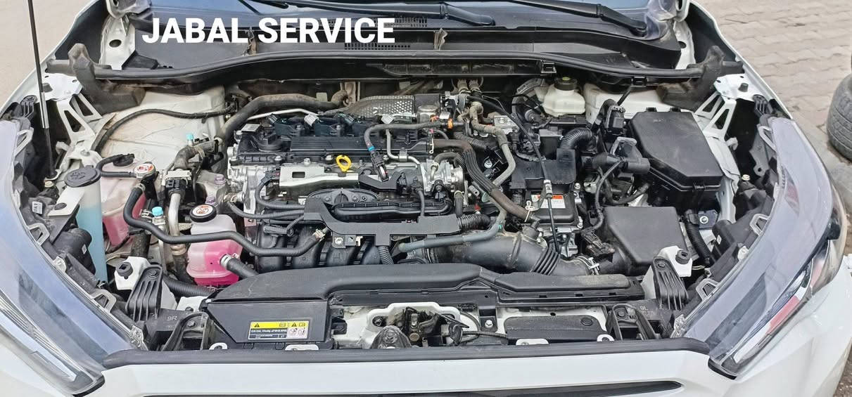 خدمات جبل للزيوت والفلاتر
زيت اصطناعي بالكامل (100% Synthetic) مصمم خصيصًا للمحركات الهجينة (HEV/PHEV) لتحمل التشغيل المتقطع. يوفر حماية فائقة من التآكل والرواسب، ويعزز كفاءة الوقود، ويلبي معايير API SP و ILSAC GF-6B. يضمن تشحيمًا سريعًا عند بدء التشغيل ويحمي المحرك لمسافة تصل إلى 15,000 ميل أو سنة واحدة.
يتميز الزيت بقدرته على توفير حماية فائقة للمحركات التي تعمل في درجات حرارة مرتفعة، كما يحد من استهلاك الوقود.
العنوان الاسكان قرب المنصور مدخل شارع كلية العلوم الاقتصادية 
توصيل متوفر بغداد و محافظات 5 الف 
***********
***********
#خدمات_جبل_للزيوت_والفلاتر
