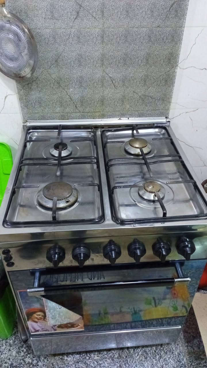 للبيع نضيف كلش كله شغال كامل مكان حي جهاد ***********
