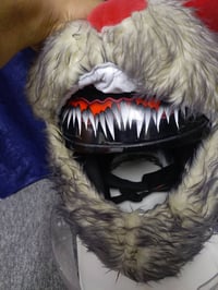 خوذة • غلاف خوذة