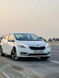 رقم ٢٠٣٠ • محرك ١٦٠٠ • فتحة سقف