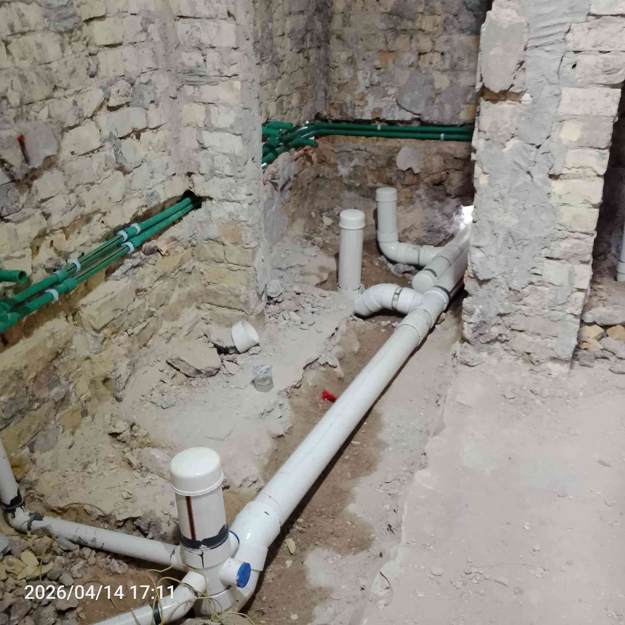 تأسيسات صحية عامة نصب السخانات وخلاطات المغاسل والسنگ والتانكيات فتح بلاليع الحمامات والمطابخ والكراجات
(السيفونة أو الگةلي)بطرق خاصة..
عمل وتأسيس  بواري الماء البلاستك الكوي او الحديد الآهين..
تأسيس المجاري وفتح المنهولات الداخلية للبيوت . تاسيسات كهربائية  نصب نقاط ونصب بنكة سقفية وماشابه 
الاجور مناسبة بما يرضي الله ..للاتصل ***********واتساب
تأسيسات صحية عامة نصب السخانات وخلاطات المغاسل والسنگ والتانكيات فتح بلاليع الحمامات والمطابخ والكراجات
