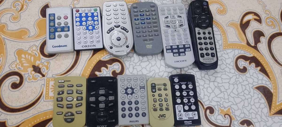 ريمونت كونترول ..سعر القطعه ٥٠٠٠ الاف ..+ توصيل ٥٠٠٠ الاف ..***********
