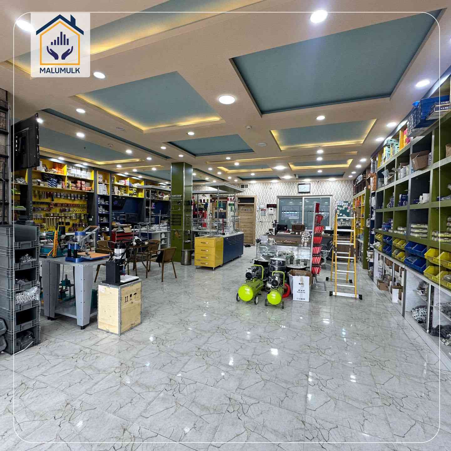 بینای تیجاری بۆ فرۆشتن لە جووت سایدی بەحرکەی کەون 
ڕووبەر ٢٠٠م - ٥ تابق

بناية تجارية للبيع ٢٠٠م على جووت سايد بحركة القديم 
مساحة ٢٠٠م - ٥ طوابق

📞***********

-----
#عقارات #مال_و_مولک #malumulk #malumulkrealestate
