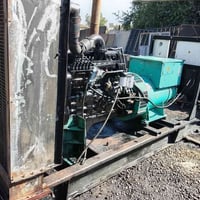 سلم عليكم كميز 350كيفي24ولاف للبيع عنوان بغداد رقم 07702173610