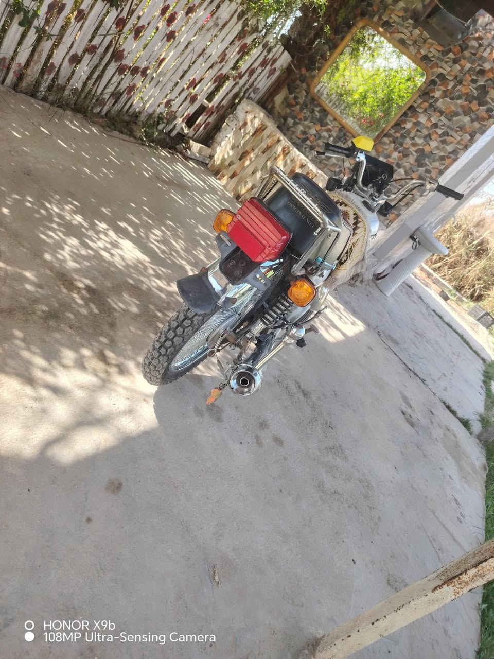 سلام عليكم دراجه  كلك
الدراجه 4 كير جديده بيع السعر 400

وذا تريد مراوس موجود حسب القناعه 

مكاني بابل الهاشميه الرقم ***********

متواجد عل خط او واتساب
