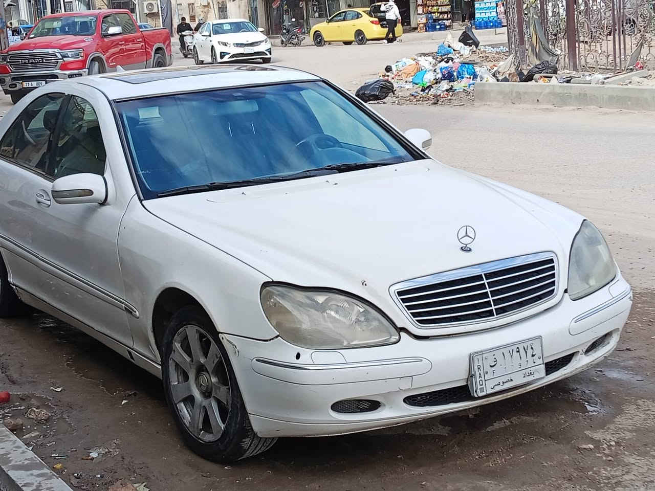 مارسدس غواصه رقم بغداد محرك والكير والفرفه الداخليه حاويه والسياره مصبوغة عام جماليه بدون حادث دبلات وليس جوبلس حجم 320S  موديل 2001 سعر 92ورقه رقم الهاتف وات ساب فقط *********** وربي يرزق الجميع بالخير
