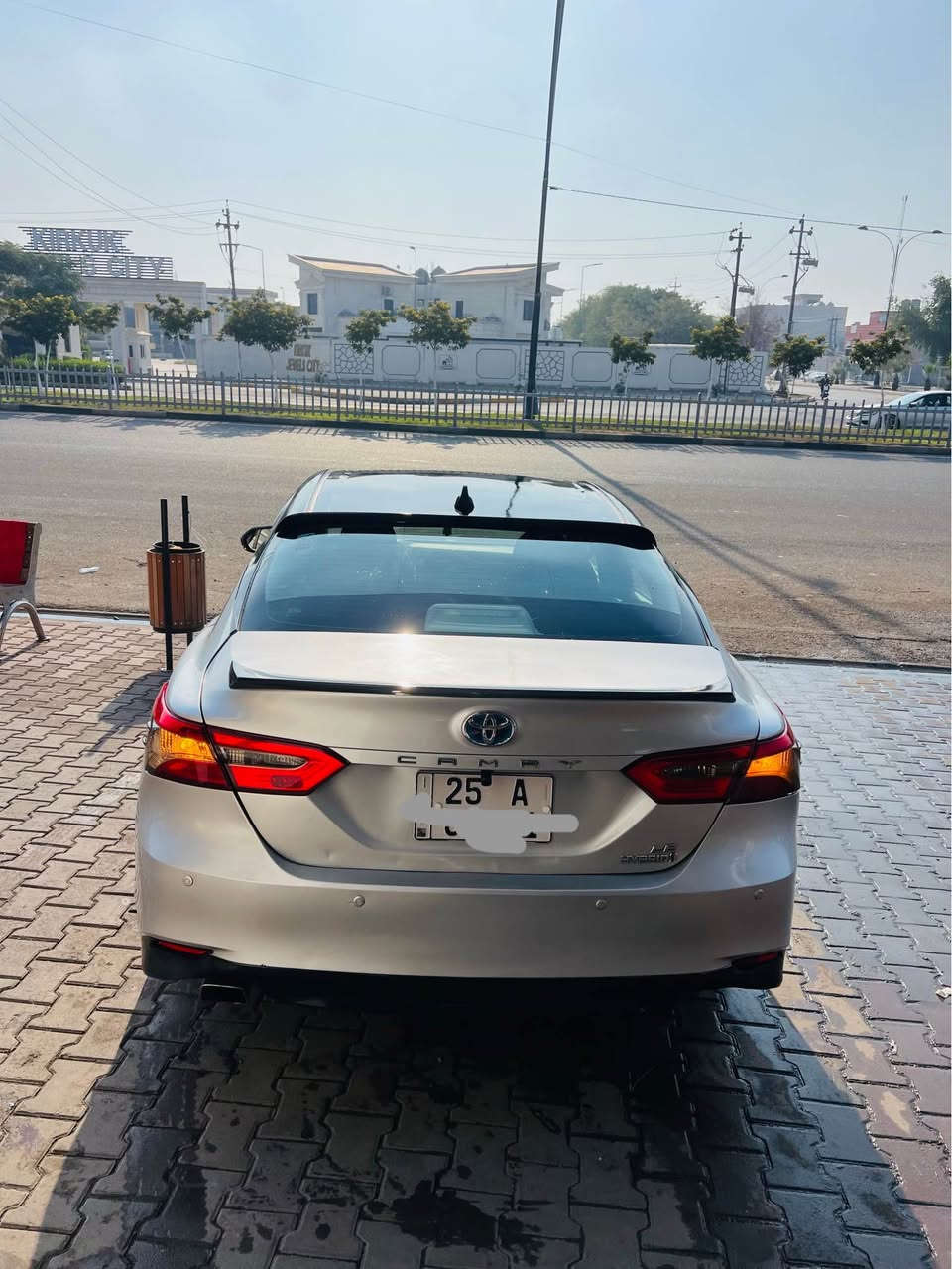 كامري  خليجية هايبرد موديل23  LE  لون سلفر اصل بصمة تبريد قطعين  3 انظمة قيادة كروز سرعه سايد بريك دكمه شاشة ومنفصل تخم تاير كير محرك جاهز ماشية 59الف كيلو حادثها صبغ عام بدون ضرر بسب ستيكرات فقط  بدون ايرباك رقم وسنوية  وهزه جديد  بأسمي كركوك دولي 
للاستفسار *********** كركوك, العراق
