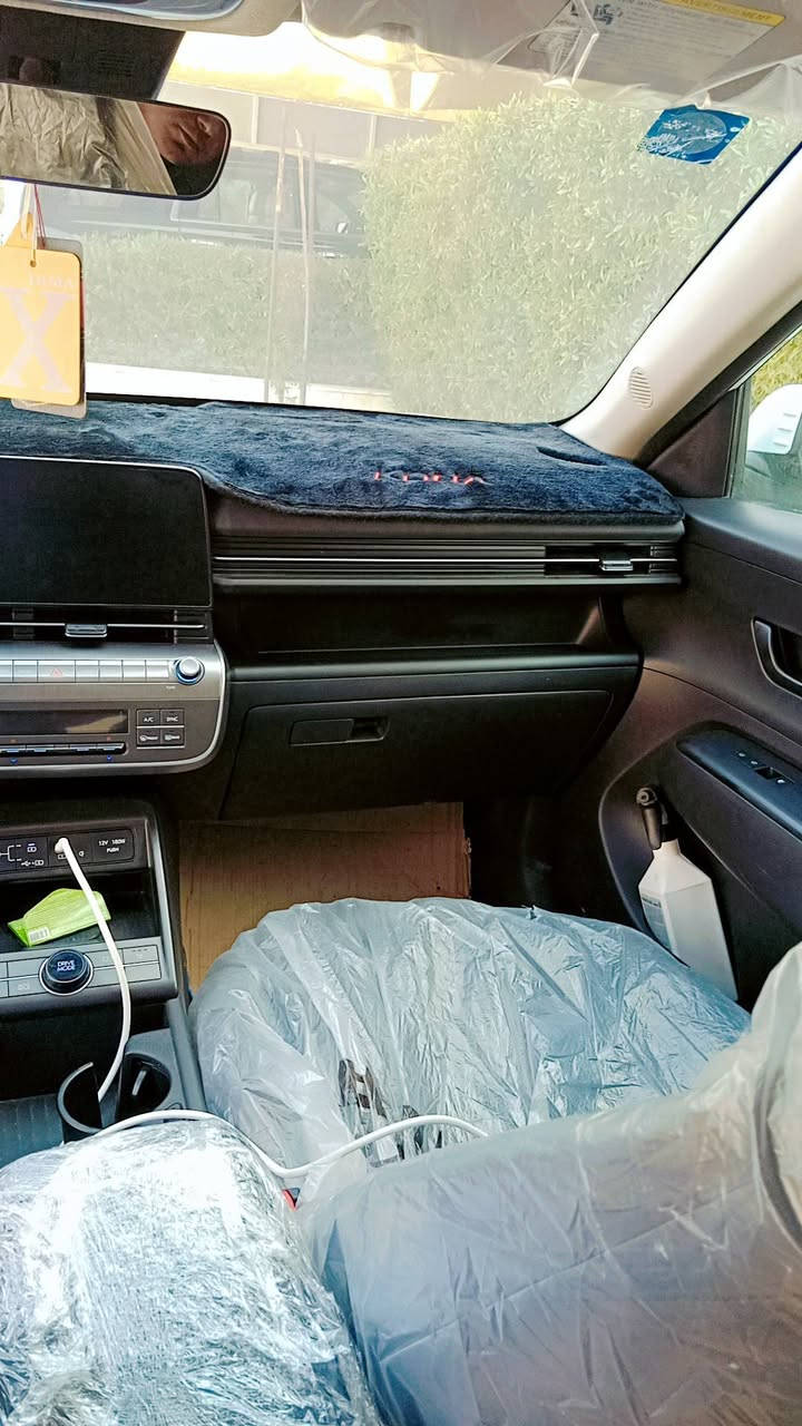 السلام عليكم
كونا ٢٤ فول موصفات مكينه ٢٠٠٠دوش حادثه بنيد 
ايرباك دركه

فقط قطعه بدون دواخل

موصفات 

بصمه 

تشغيل عن بعد 

كير تعليك

مخمل اسود

كشنات تدفئه

شاحن لاسلكي

رادارات 

شاشه متصل

تبريد قطعتين

لد امامي خلفي

ويل كروم

اشاير بالمري

السياره هزة جديد وترقيم جديد بابل 18

مكاني بابل 

السعر 183 وبي مجال بسيط 

***********
