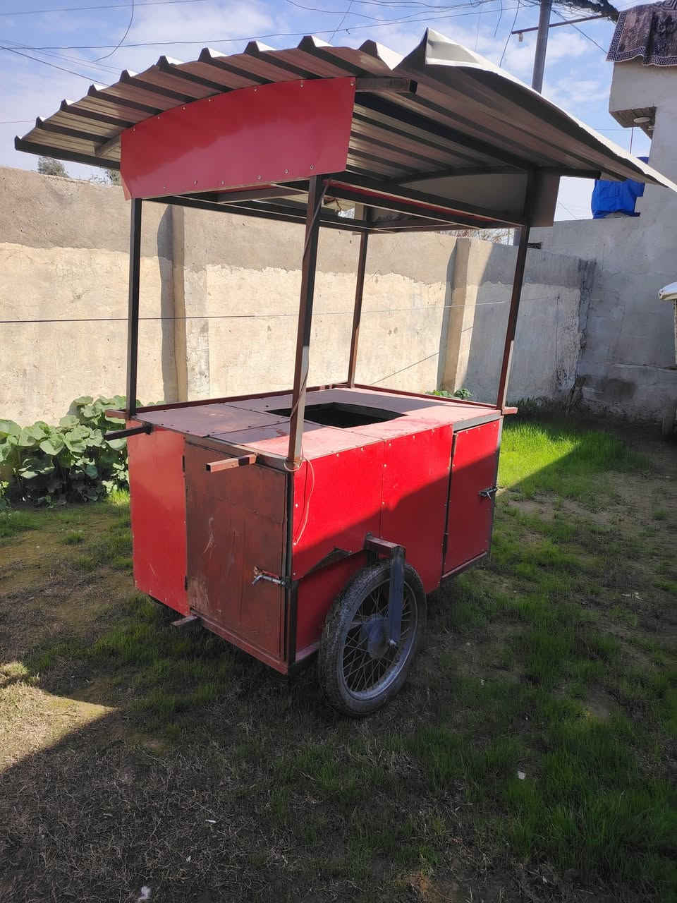 للبيع السعر 175عنوان حي التنك الموصل تواصل علا هاذا الرغم ***********
