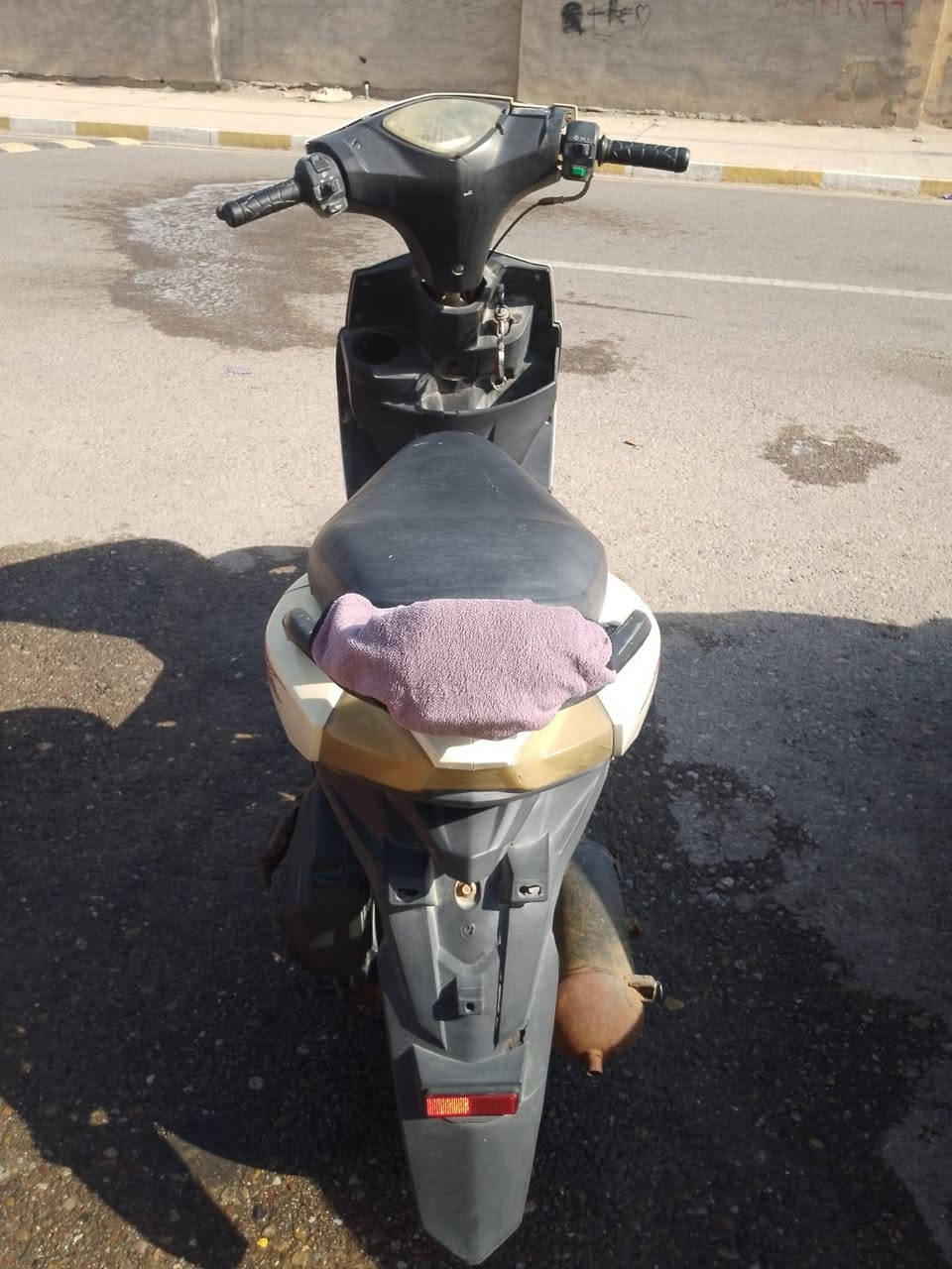 دراجه ماكس fs شغاله فول
للبيع او مراوس ب شحن
دراجه كشرها زين السواده الجوه كلش تعبانه يرادله ترتيب 
كلها شغاله هورن اشاير لايت زنون 
بريكات هادروليك فول
بس شويه الكشر تعبان 
محرك نضيف 
باتري جديد 
كابريتر جديده 
بلك جديد
واير بلك جديد 
صلف جديد
سعرها 125او مراوس ب شحن مكاني فلوجه


**إذا كنت صاحب هذا الإعلان وتريد حذفه لأي سبب، رجاءا أرسل رسالة إلى الدعم الفني**