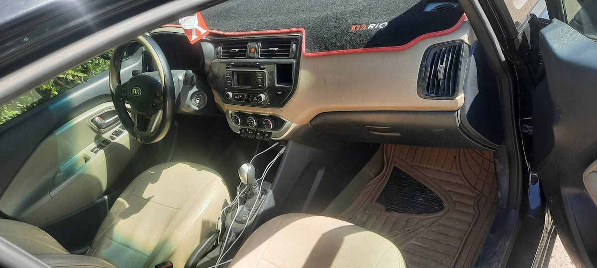 بسم الله  
كيا رييو موديل 15 امريكي حادث بنيد مبدل بدون دواخل محرك 1600 خير من الله تتفئه تبريد داخل لونين مال بيت بسمي  ماناقصهة كلشي ٨٨وبيهة مجال مكاني بغداد تاجي ومراوس حسب القناعه ***********
