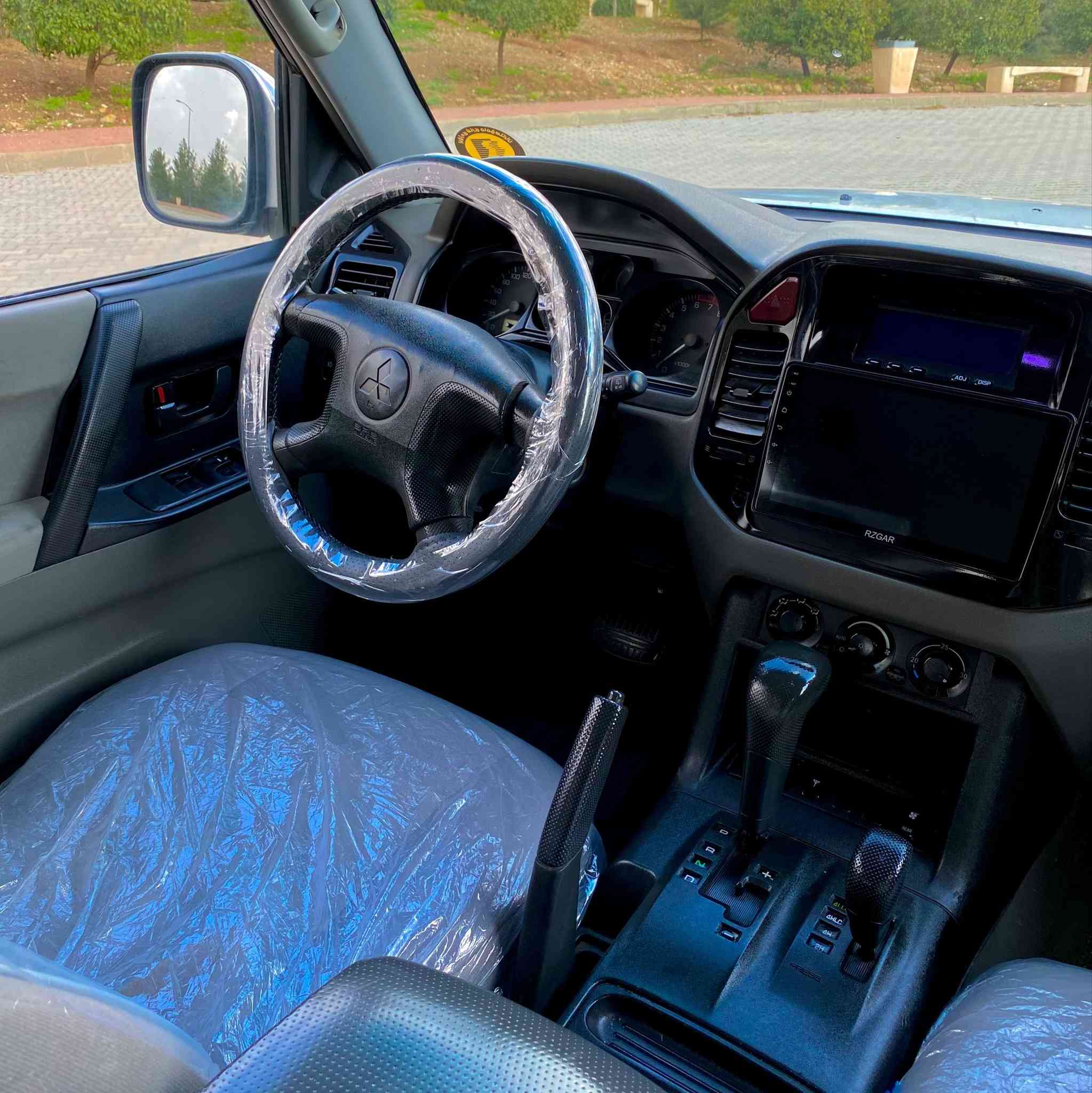 مستەربۆشی عەنکەبوت مودێل 2005 – GLS
ڕەنگ: ڕەساسی-گێڕ ئۆتۆماتیک
دەبڵ عەکسل-تەبریدی مەرکەزی
ئاوێنە کارەبایی-شاشە (iPad)-سێ ڕیز کوشن
سێ پارچە بۆیاخە (بەبێ ناوگرتن)
سیستەمی غازی تورکی بۆ داندراوە
سەنەوی بەسەرچوە چەندمانگێکە

سعر: لە کۆمێنت داوای بکە ڕاستەوخۆ بۆت دێت 📩 

 گێڕ و مەکینە و تەبرید و بە ناوکردن
غرامە هەمووی بە شەرت

بۆ زانیاری زیاتر پەیوەندیبکەن:
***********
