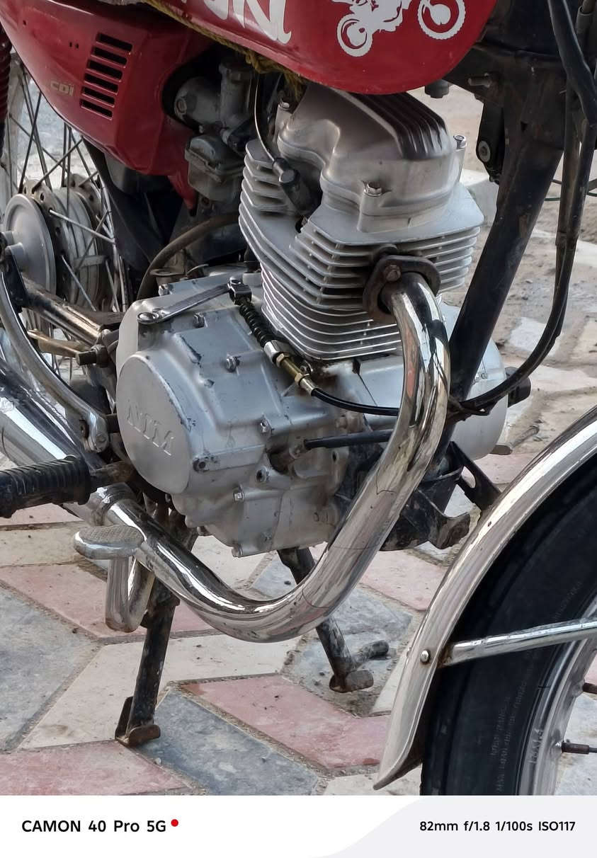 درجة حلوه ونضيفه وراق وأصولي دراجه أصلي شلمجه مفتوحه مره وحده رايده 600وبيه مجال عنوان شطره رقم ***********
