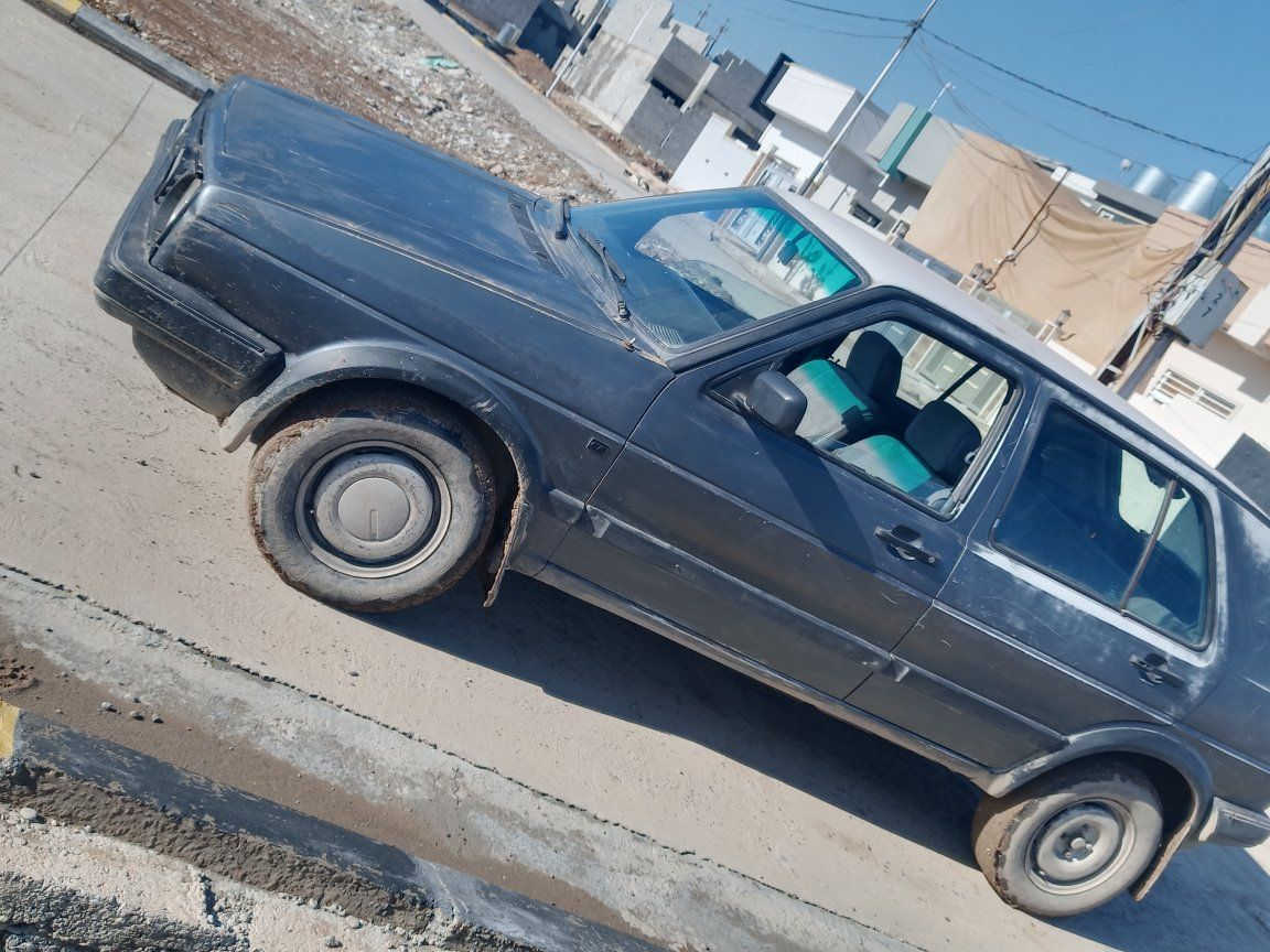 السلام عليكم
سياره كولف للبيع
كابون بانزين
محرك شرط
 مابيها خياسات
رقم ألماني وكاله من وكيل
 وتحويل من شرعي
كير عادي
السعر 22وبيها مجال
رقم الهاتف ***********
