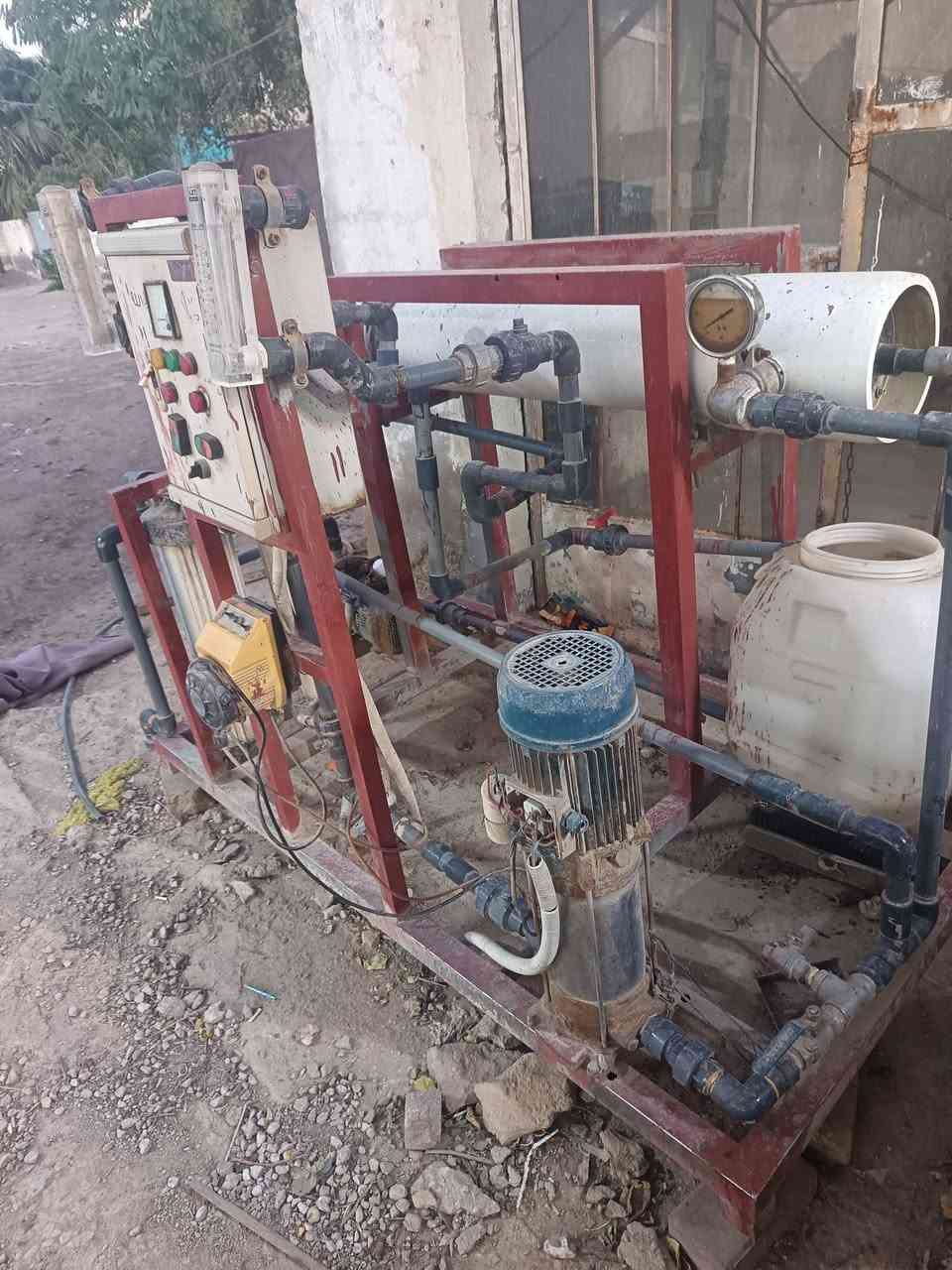 محطه ام المتر عوزا بس منبرين  مواطير ايطالي  للبيع  السعر مليون وبيها مجال   الرقم ***********
