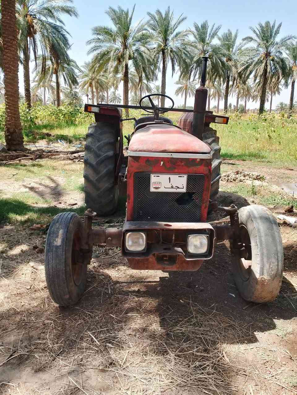 السلام عليكم للبيع مكينة عنتر 71موديل 84محرك كير هايدروليك مكفولات كهربائيات كاملة السعر 3ملايين وبيهة مجال مكان بابل مشروع المسيب  ***********
