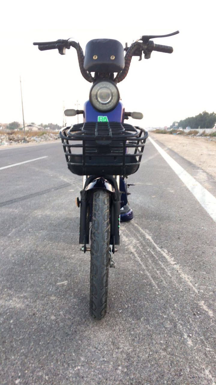 السلام عليكم
دراجة شحن حديده 
بطاريات ٤ حجم ٢٠
سرعتها  ٦٤
السعر ٢٠٠ بيها مجال 
بغداد الحسينية رقم   
***********
