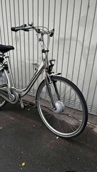 بايسكل هولندي نوع  غزال هجين مساعد شحن نظيف جدا بدون اي نقص 0790149876...