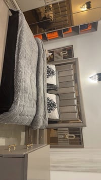 غرفه للبيع السعر مليون العنوان زيونه بيها8 قطع الرقم 07700201058 بس شر...