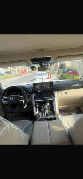 السلام عليكم لاندكروز موديل ٢٠٢٢ ساز ماشيه ٣٤ الف والسياره مكفوله السعر ٦٦٠ ورقه والسياره موجوده في منطقه اليرموك الأربع شوارع للاتصال ***********
